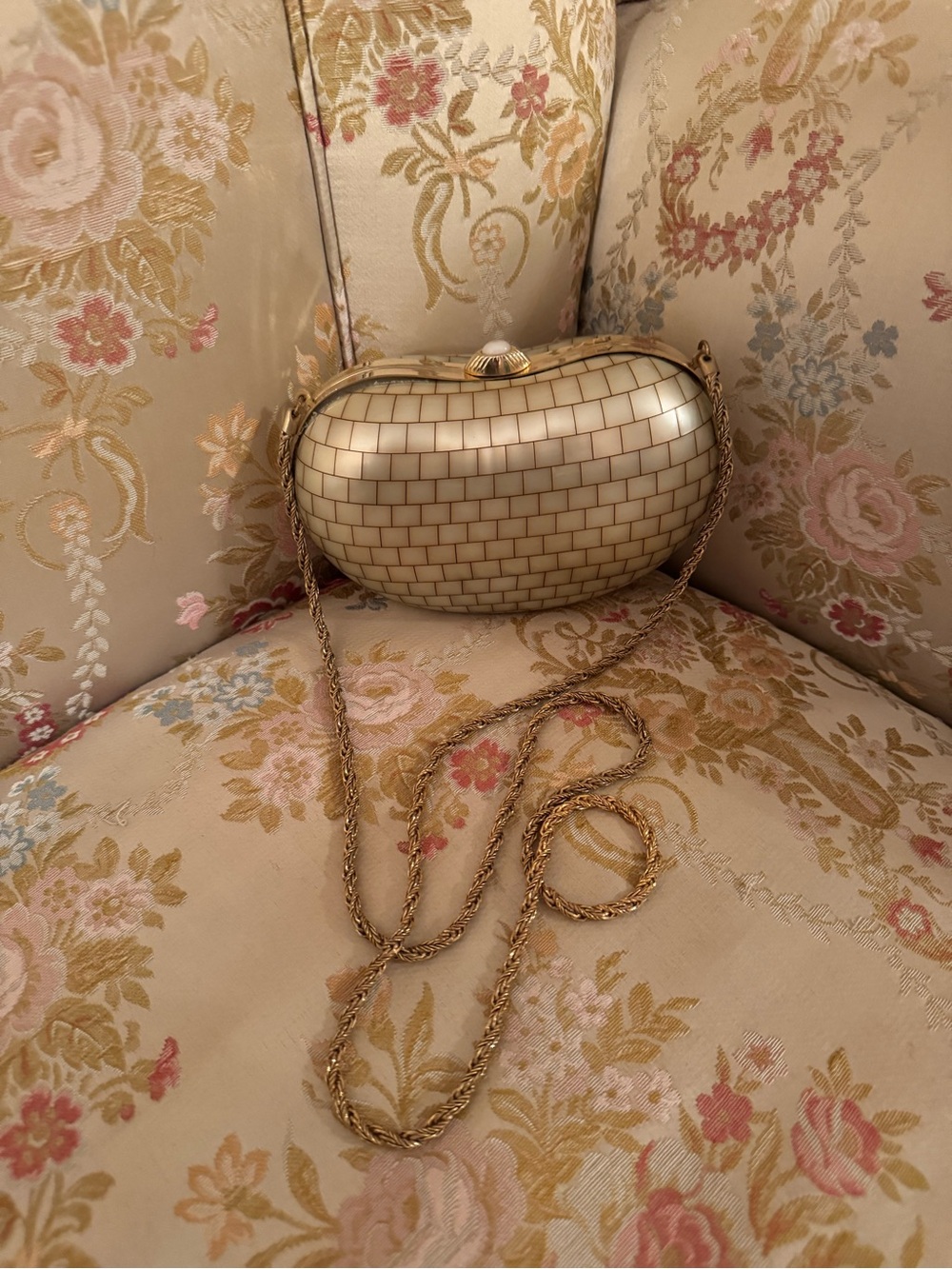 Vintage Mother Of Pearl Lucite Clutch Bag Evening Purse Gold Ivory - Picture 7 of 16
